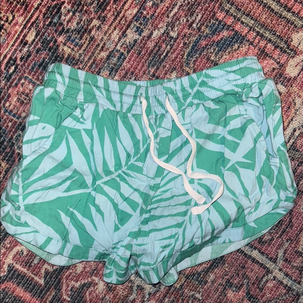 Billabong Green Leaf Print Women's Shorts